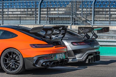 2021 Mercedes Amg Gt Black Series Takes 730 Hp To The Track Looks Stunning Autoevolution