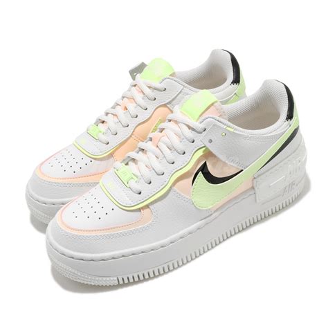 Designed for women, the air force 1 shadow arrives in summit white uppers with hints of crimson tint for contrast. Nike Wmns AF1 Shadow Air Force 1 White Crimson Tint Barely ...