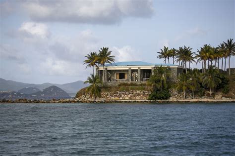 Jeffrey Epsteins Private Islands Sold To Billionaire Stephen Deckoff