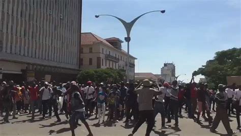 Police Protesters Clash In Bulawayo Harare As Fuel Price Stayaway Spreads The Zimbabwe Mail