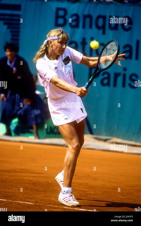 Steffi Graf Tennis French Open Fotos Und Bildmaterial In Hoher