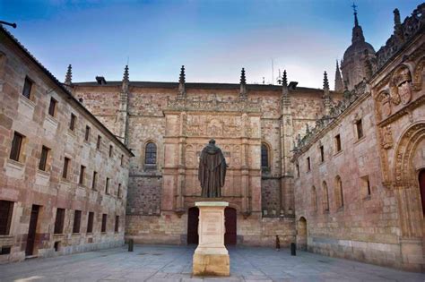 La universidad de salamanca recibe dos premios del concurso iniciativa campus emprendedor. Bolsas para graduação na Espanha na Universidade de Salamanca