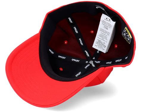 6 Panel Stretch Metallic Hat Red Line Flexfit Oakley Caps
