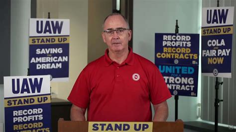 Uaw Expands Strike Against Ford And Gm 25000 Workers Now Picketing