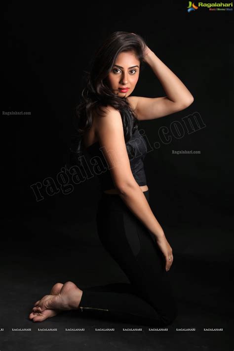indian female feet bhanu shree mehra feet in black dress