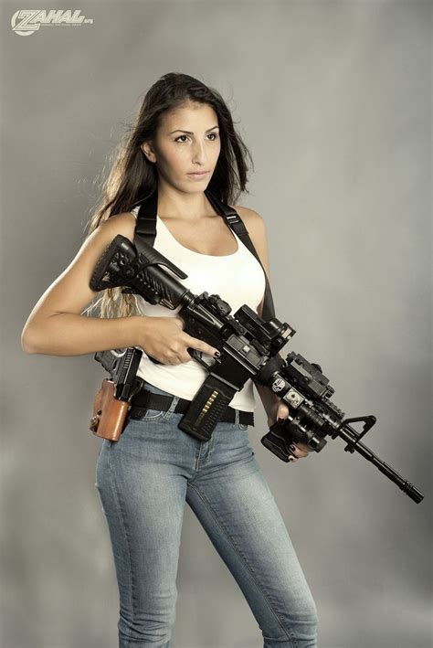 pin by greg on girls with guns girl guns women guns gunslinger girl