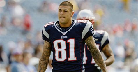 aaron hernandez hanged himself in prison officials say the new york times