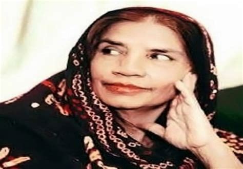 Pakistani Folk Singer Reshma Passes Away