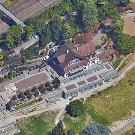Последние твиты от roger federer (@rogerfederer). August Francois von Finck's House in Meggen, Switzerland ...