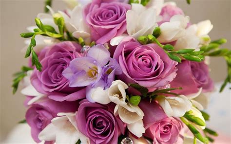 Oggi è tipico che una riunione di famiglia per celebrare il. Fiori compleanno - Regalare fiori - Quali fiori scegliere per il compleanno?