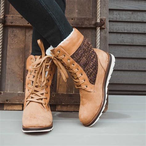 Sneaker trends change regularly these days, with new drops released each week. Top 7 Womens Boots 2020 Trends: Striking Models of Boots ...