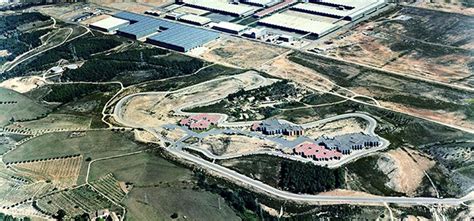 Fabricacion y comercializacion de vehiculos automoviles, sus partes, piezas de recambio y. La fábrica de Seat en Martorell cumple 25 años