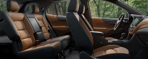 Does an equinox have a third row?