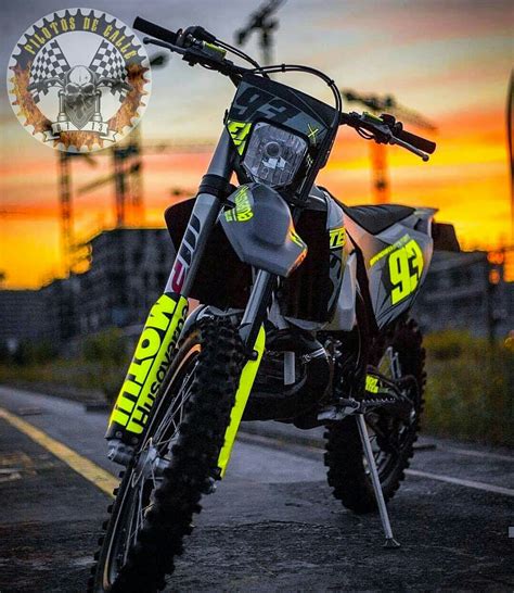 Las Mejores Motos Pilotosdecalle • Instagram Photos And Videos Motos Suzuki Motocross