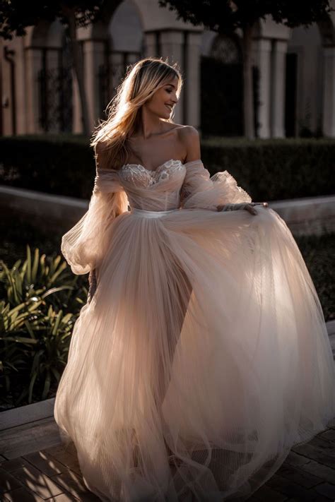 Champagne Off The Shoulder Tulle Wedding Dresseslong Sleeves Bridal