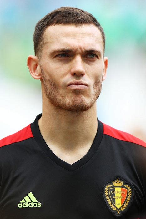 Three things thomas vermaelen does: Thomas Vermaelen Height Weight Body Statistics - Healthy Celeb