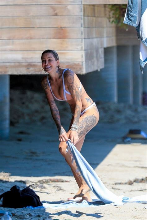 Tina Louise Suffers A Sexy Nip Slip In Malibu Photos Fappeninghd