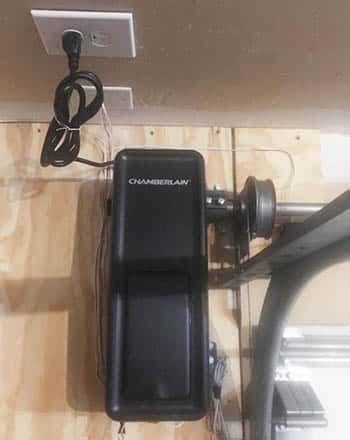 This uses neither a belt nor a chain drive for the functionality of the motor. Types Of Garage Door Openers (Pros & Cons) - Designing Idea