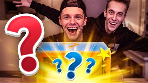 WAT ZIT ER IN DE DOOS -