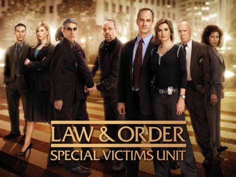 Season 2 opens with logan forcing a confession at gunpoint from the man suspected of murdering max greevey and, in the process, endangers create a free acount to gain access to tons of cool features like subscribing to your favorite tv shows and receiving facebook notifications when a new episode is. Amazon.com: Law & Order: Special Victims Unit Season 8 ...