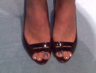 I always wonder what percentage of women who do something like this young. Guess whose gorgeous feet these are? | Glamour