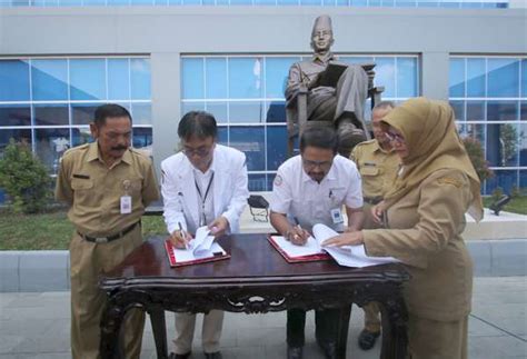 Banyak anak kost yang kurang persiapan dan menyepelakan tentang daftar setiap bulan tentu saja harus ada pengurangan untuk kost, karena ini wajib jadi lebih baik kamu sisihkan pertama kali setelah gajian atau dapat. Loker Jaga Kost Solo Bulan Februari : Lowongan Kerja Toko ...