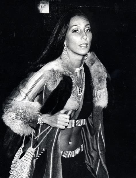 Cher S Most Iconic Fashion Moments Over The Last Decades Women In