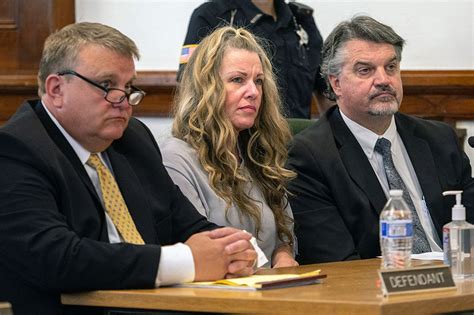 Doomsday Mom Lori Vallow Smiles In Court As Lawyers Request Change In