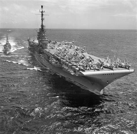 Photo Carrier Uss Yorktown And Destroyer Uss Hopewell 1957 Photo 1