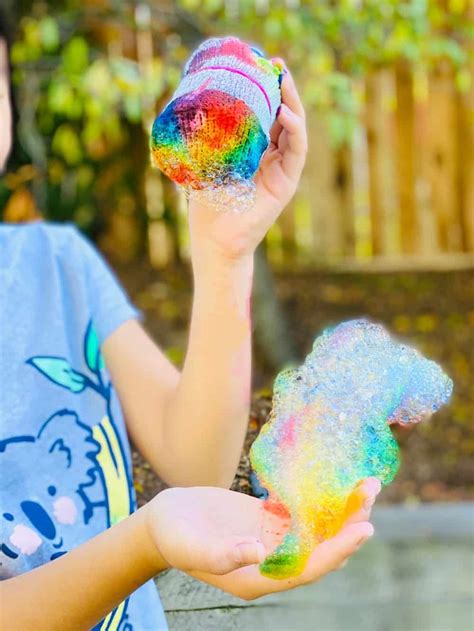Rainbow Bubble Snakes In 2020 Rainbow Bubbles Bubble