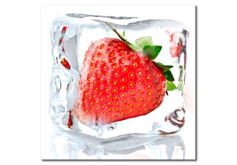 wydruk na płótnie frozen strawberry do kuchni obrazy