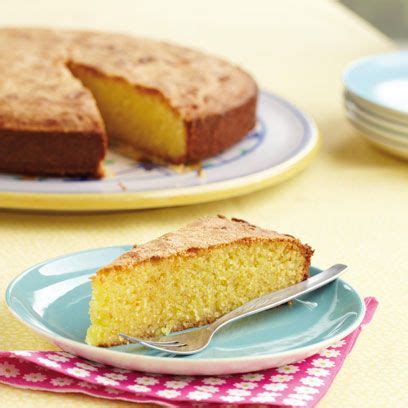 The classic victoria sponge cake is always a winner. James Martin Victoria Sponge Recipe : Victoria Sponge With Mixed Berries Recipe Bbc Food | rodatdk