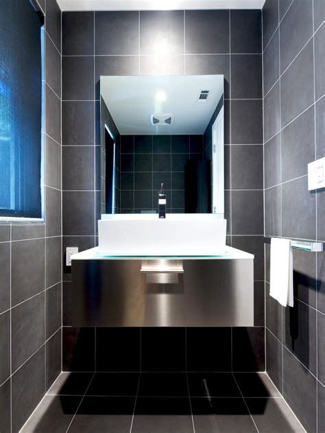 It makes the room feel so much larger. Best 13+ Bathroom Tile Design Ideas - DIY Design & Decor