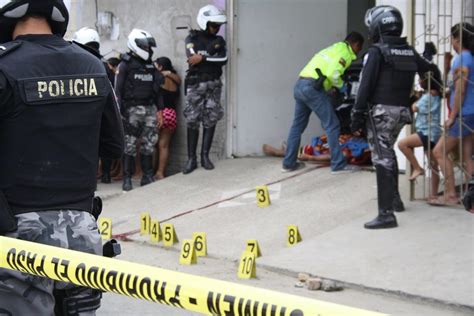 Hombre Fue Asesinado Con Más De Diez Disparos En Manta El Diario Ecuador