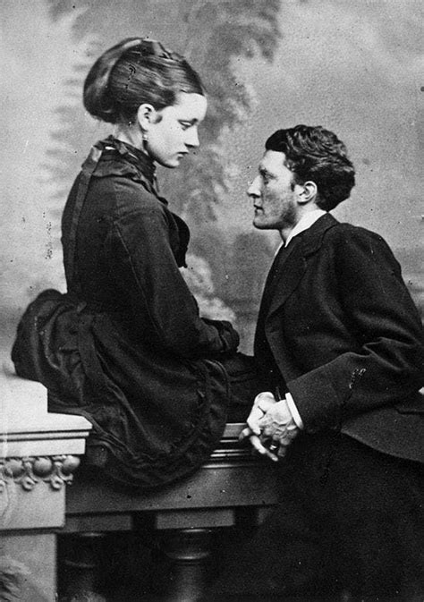 Photos Of Adorable 19th Century Couples Victorian Photography Vintage Portraits Vintage Couples