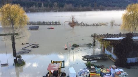 Pemberton Residents Begin Cleanup After Heavy Flooding Cbc News
