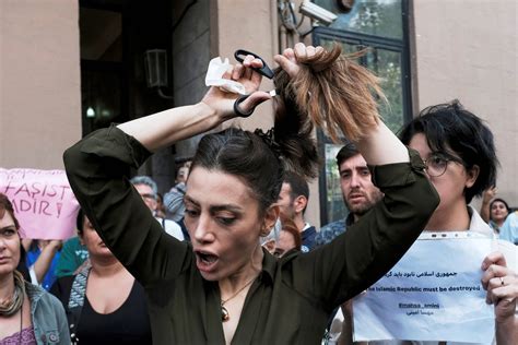 Morte De Mahsa Amini Gera Onda De Protestos No Ir Mundo