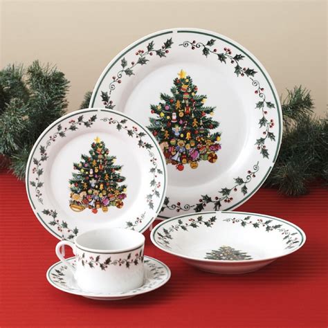 Christmas Holidays Tree Trimmings Holly 20 Piece Porcelain Dinnerware Set Ser Dinnerware