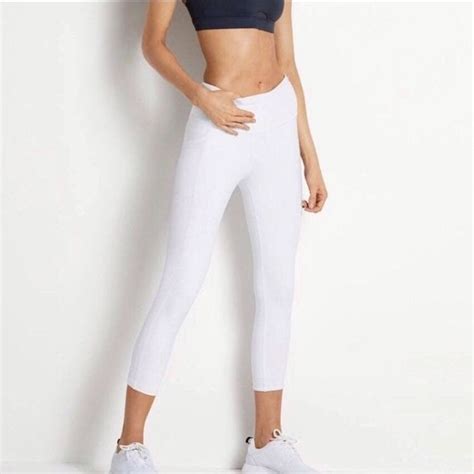 Victoria's secret victoria's secret sport bag light yoga bag / beg gim ringan wanita ideal hadiah. Victoria's Secret Sport knockout white capris High waisted ...