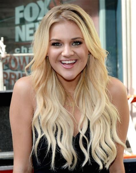 That Sweet Smile Country Music Singers Kelsea Ballerini Country
