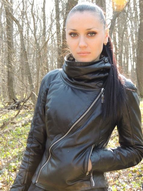 Pin By Bep On Leather Jacket Sexy Leather Jacket Sexy Leather Outfits Leather Jacket Girl