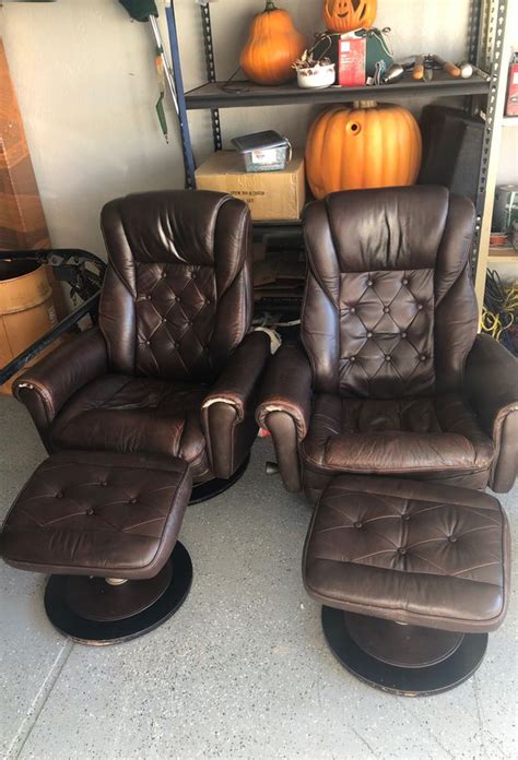 Swivel recliner chairs are ideal for the elderly, or anyone who suffers with poor mobility or a disability. 2 leather swivel reclining chairs for Sale in Glendale, AZ ...
