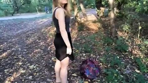 Girl Walks In The Park With Naked Booty Eporner