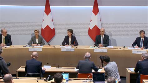 Zugang zu restaurants, bars, fitnesscenter sowie kultureinrichtungen nur noch geimpft, getestet oder genesen. Die 7 wichtigsten Zitate des Bundesrates aus der Corona ...