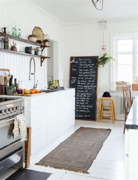 Scandinavian kitchen are not overstuffed in any manner. 10 amazing rustic Scandinavian kitchen designs | Home ...