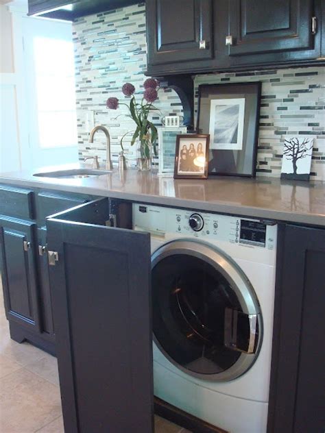 Spray it onto or apply it to a damp cloth or sponge. 31 Creative Ways To Hide A Washing Machine In Your Home ...