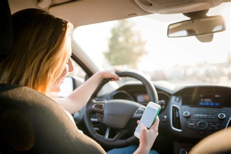 Road Safety Tips How To Become A Less Distracted Driver