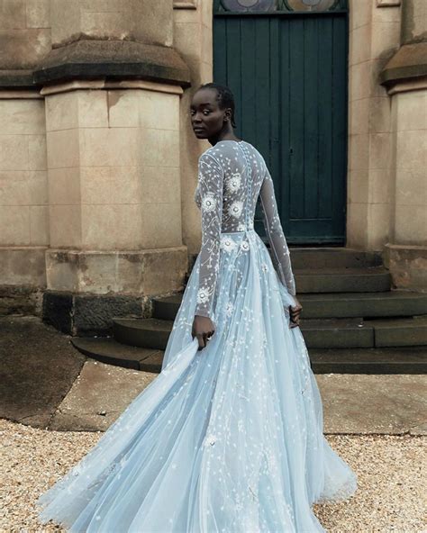 Kotva Násilný Imitácia Dark Blue Wedding Dress Plantážnik Odvolanie Celkom