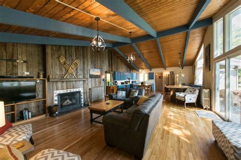 Maybe you would like to learn more about one of these? 10 Cozy Cabins for Rent in Vermont | Winter Getaways - New ...