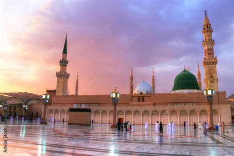 Medinasaudi Arabia May 30 2015 Prophet Mohammed Mosque Al Masjid An Nabawi Medina